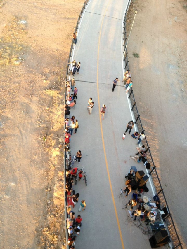  Walking and cycling track 